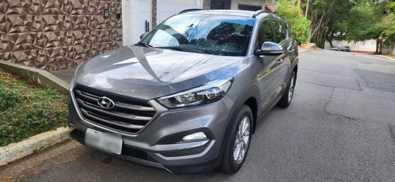 HYUNDAI TUCSON 1.6 16V T-GDI GASOLINA GLS ECOSHIFT HYUNDAI TUCSON 1.6 16V T-GDI GASOLINA GLS ECOSHIFT